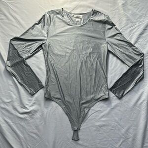 Silver Babaton Aritzia long sleeve body suit - Sz L